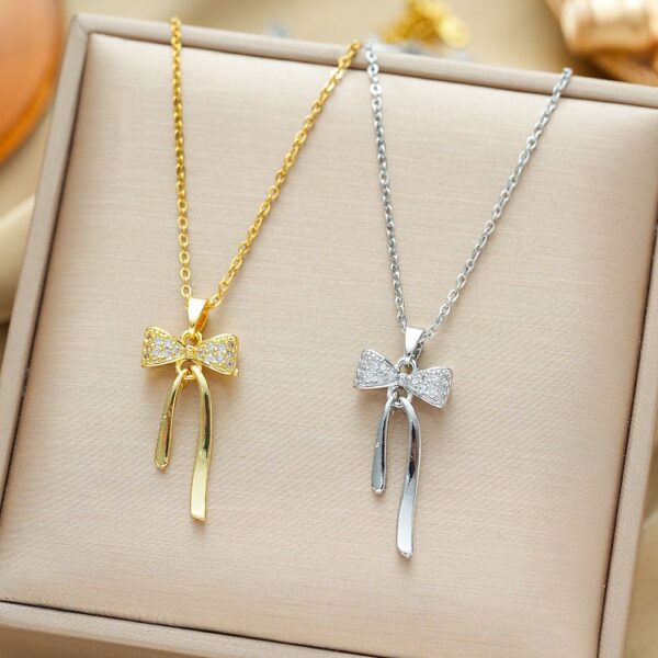 CHARM BOW NECKLACE