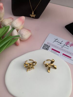 Bella bow ring
