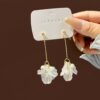 Loop Petal earrings