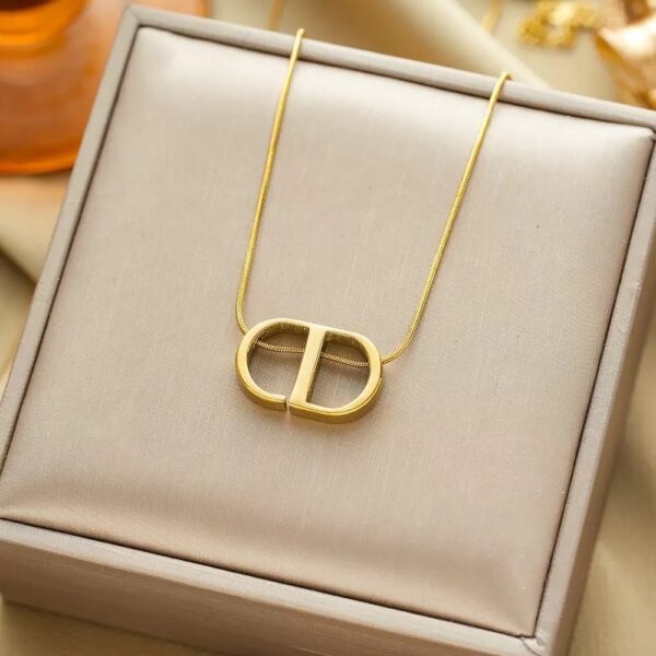 Eterna Link Necklace