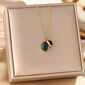Emerald Noir Necklace