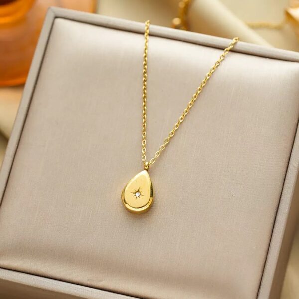 Golden Teardrop Spark
