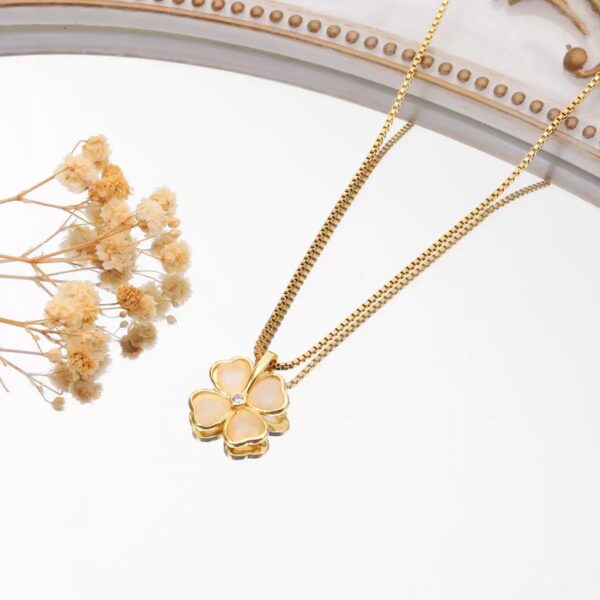 Bloom Necklace