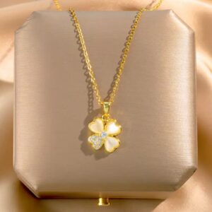 Bloom Necklace