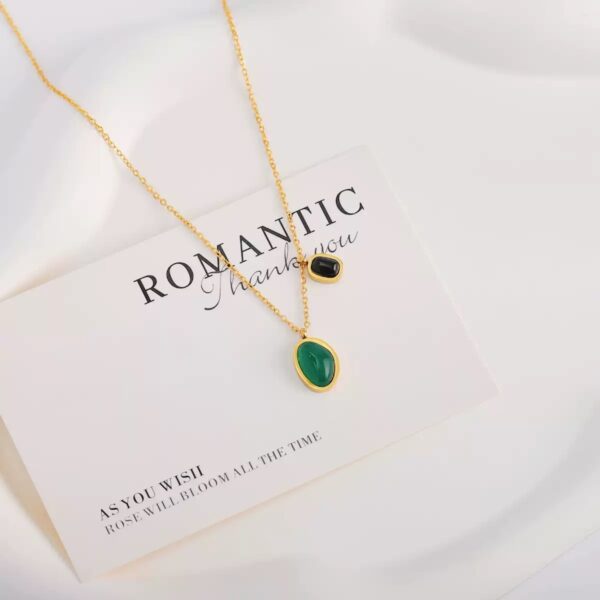 Emerald Noir Necklace