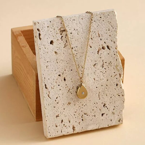 Golden Teardrop Spark