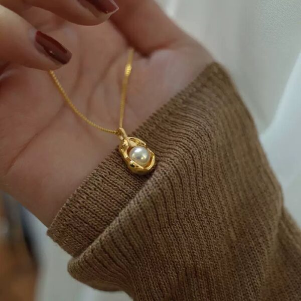 Golden Pearl Necklace