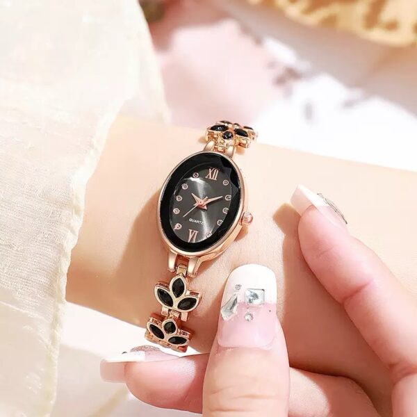 Aurelia Timepiece