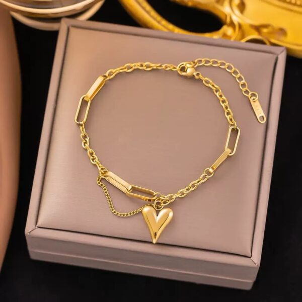 Heartstrings Necklace and Bracelet set